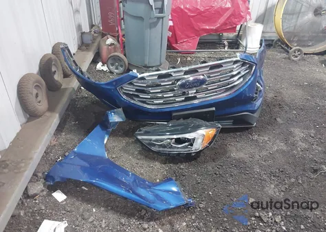 2022 Ford Edge Titanium z USA, uszkodzony, nr VIN 2FMPK4K9XNBA39983